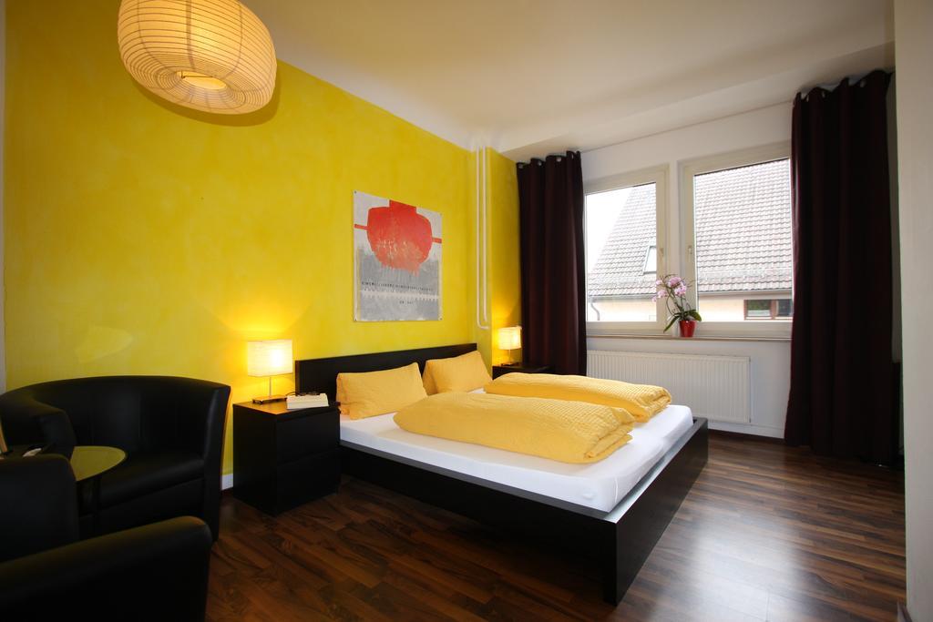 Stadthotel Kleiner Berg Friedrichshafen Exterior photo
