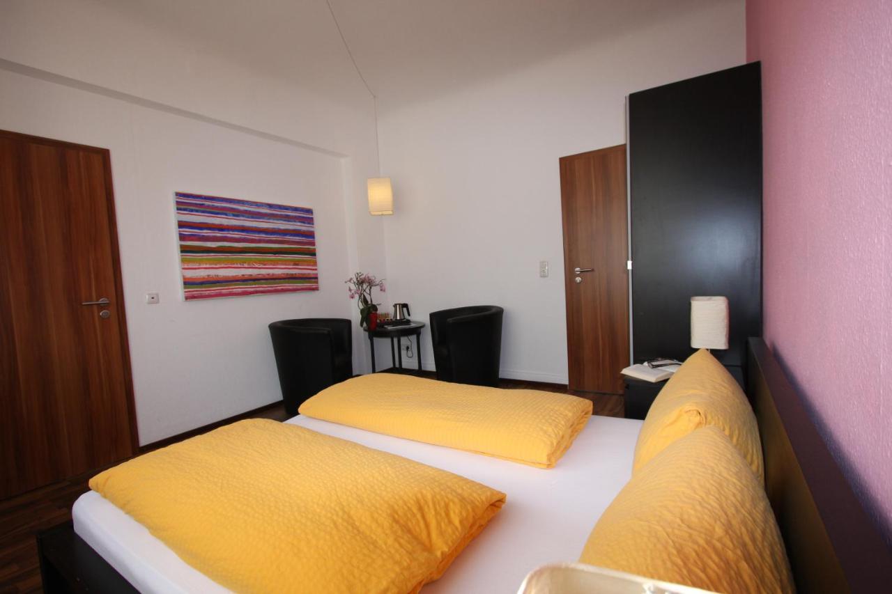 Stadthotel Kleiner Berg Friedrichshafen Exterior photo